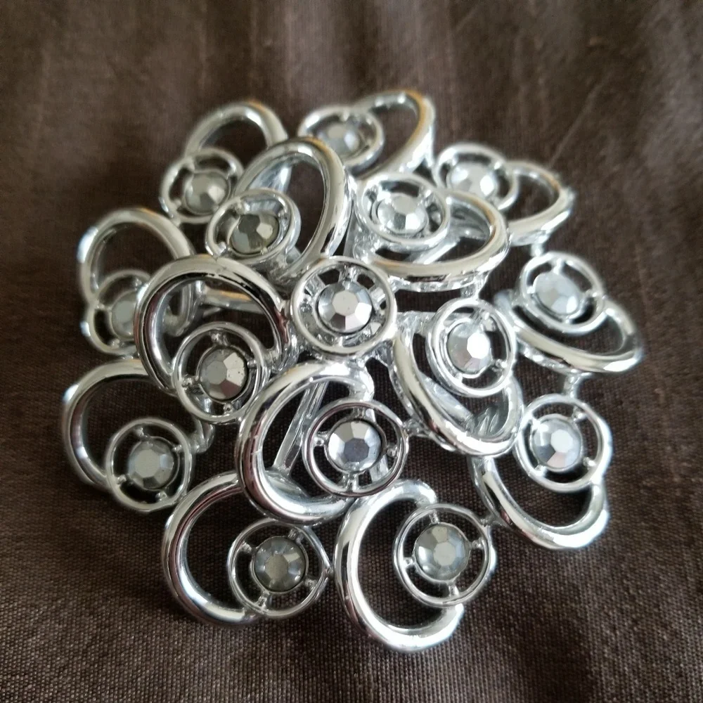Sarah Coventry Vintage Celestial Ice Brooch